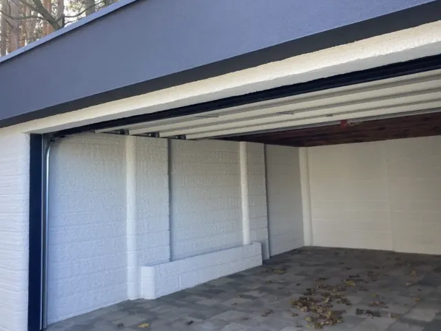 A garage with FORTBLOCK block walls